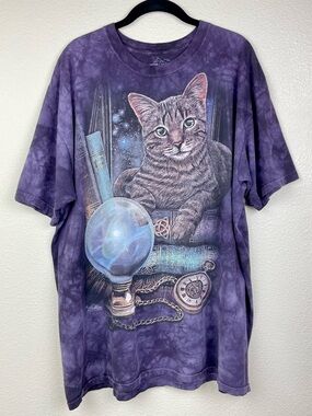 The Mountain Men's XL The Fortune Teller Cat Classic Cotton T-Shirt Magic Purple
